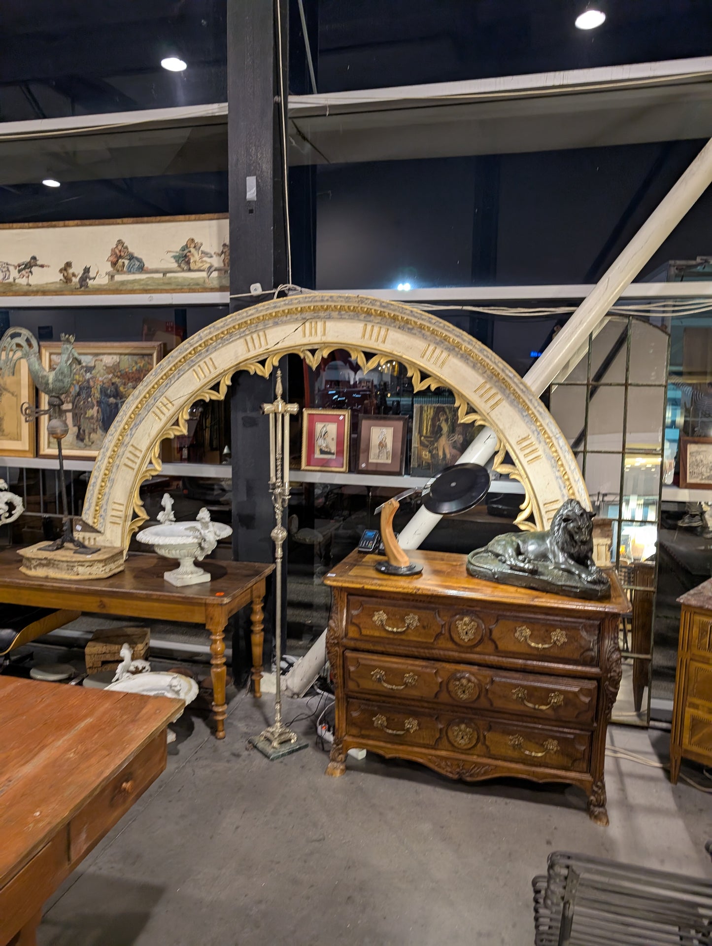Unique Wooden carved Arch chapel - 19th century