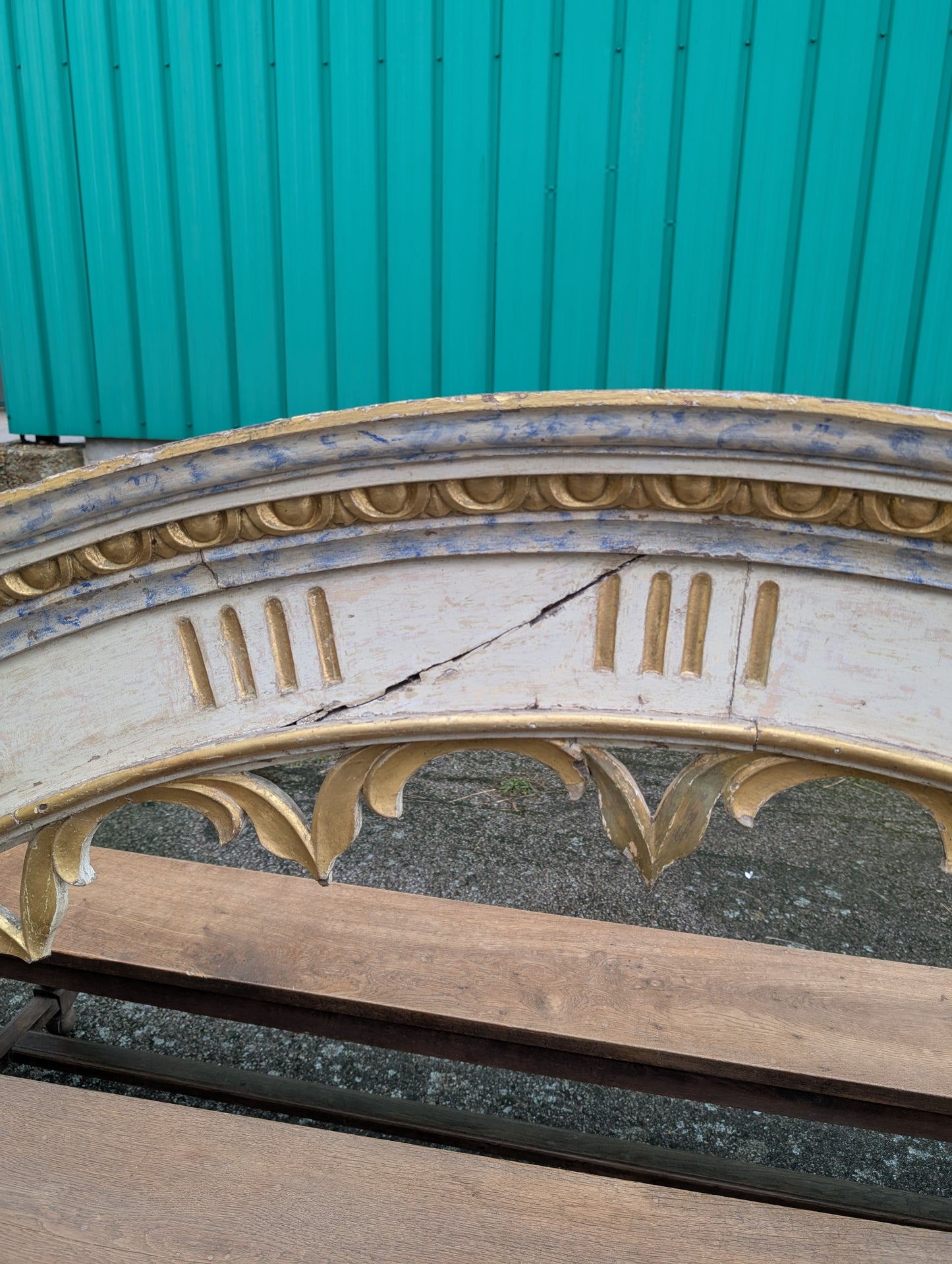 Unique Wooden carved Arch chapel - 19th century