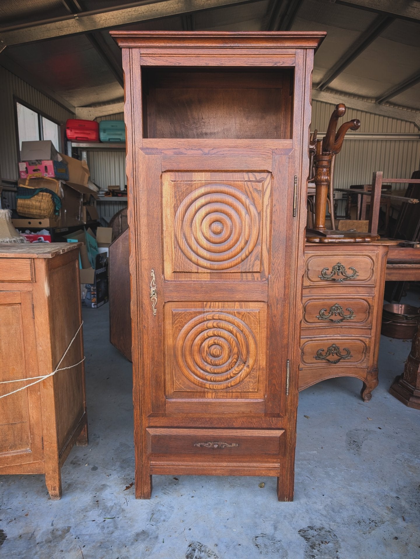 Dudouyt Style Cabinet