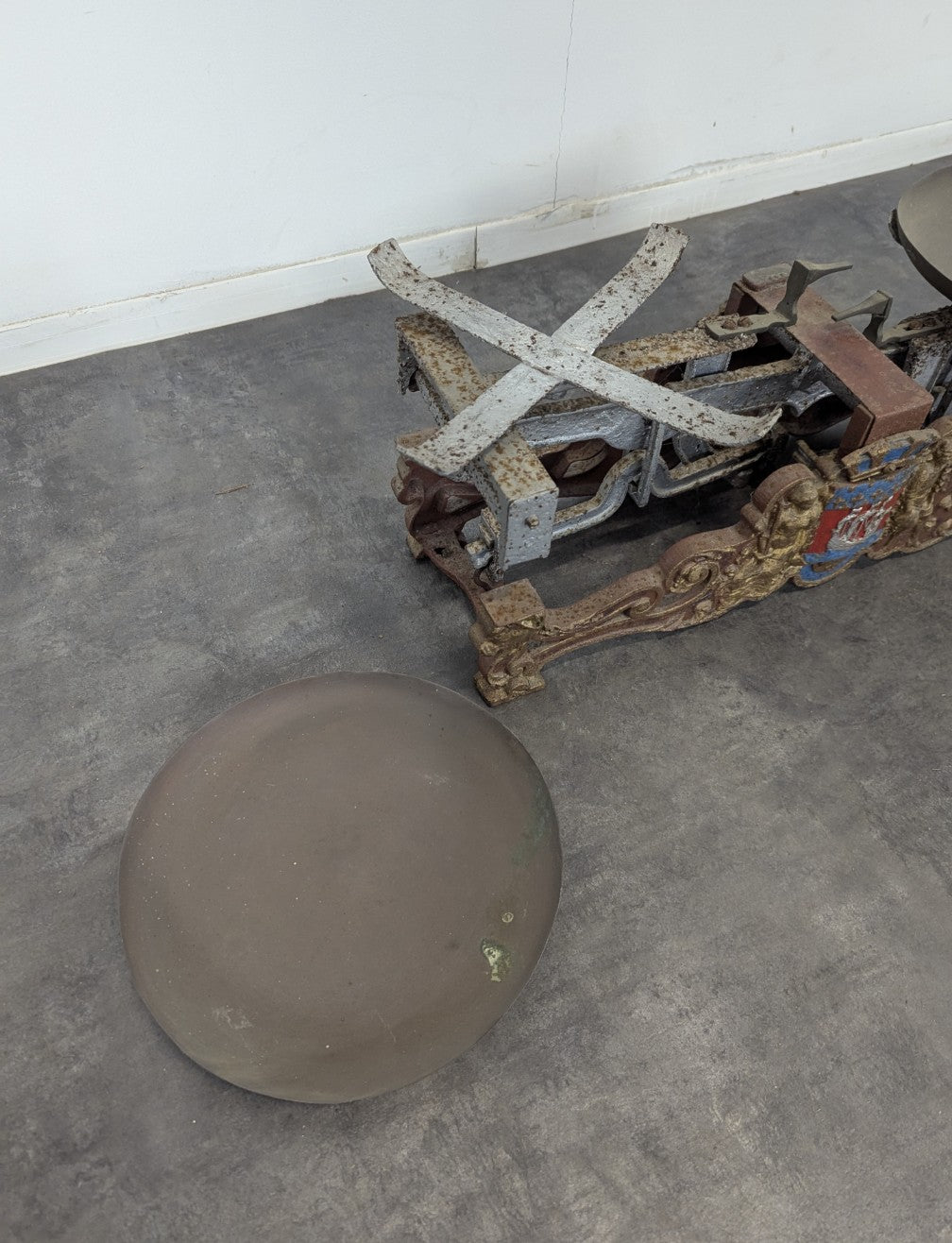 C19th butcher's scale with the coat of Armes de Paris C1880