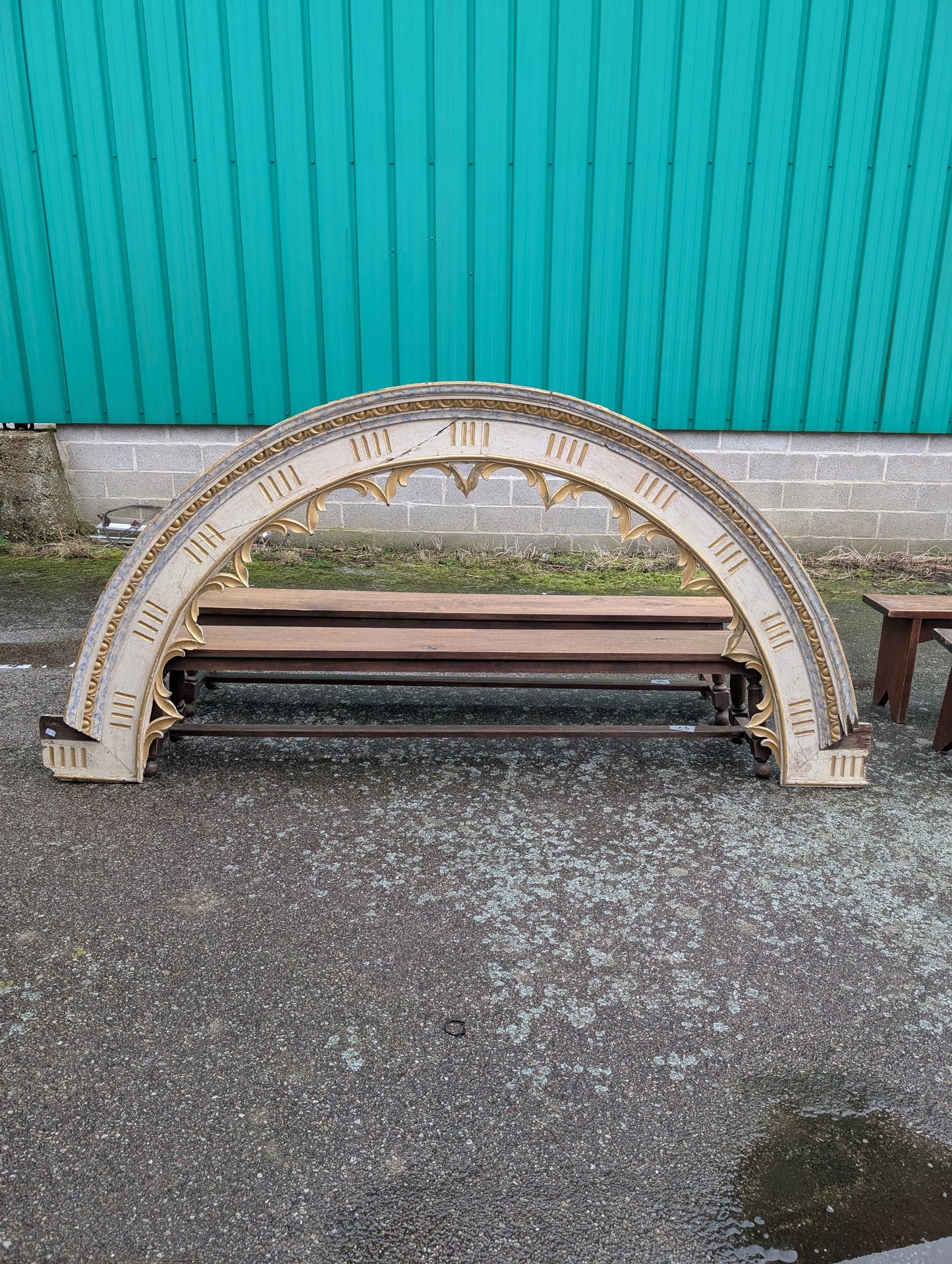 Unique Wooden carved Arch chapel - 19th century