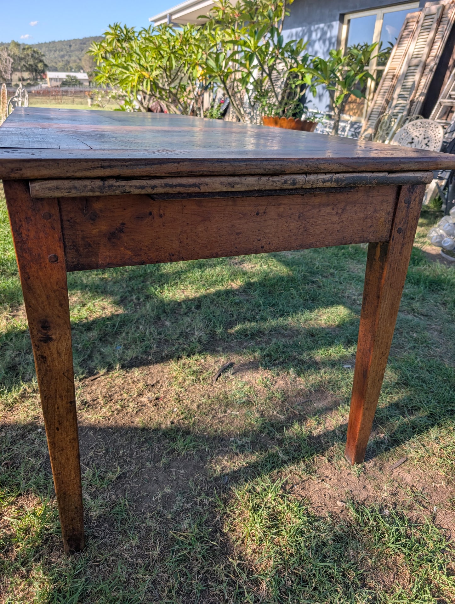 Farm table with drawer & extension