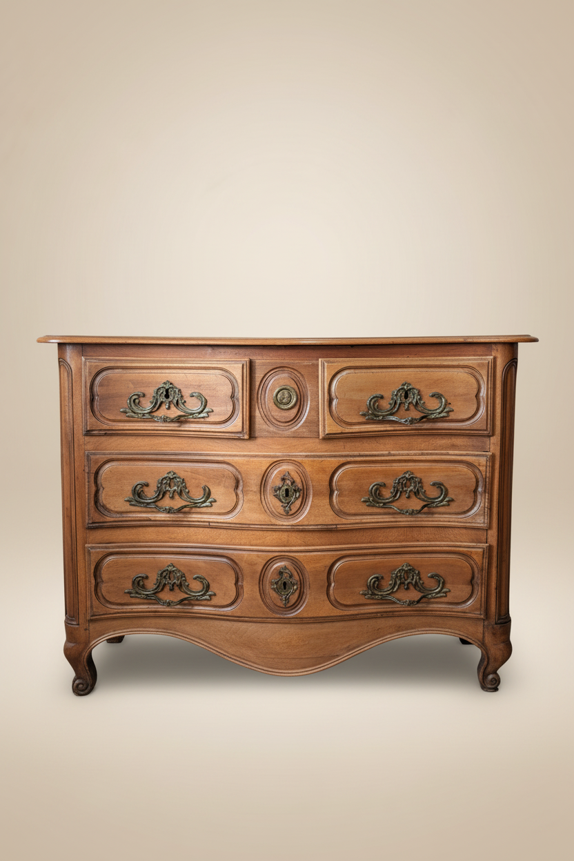 C18th Walnut chest of Drawers with lovers medallion.
