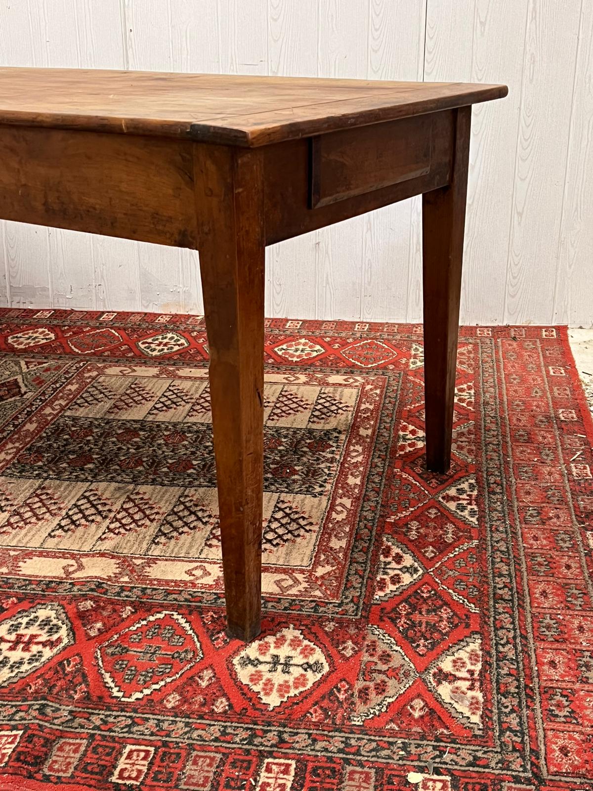 Farm table with drawer & extension