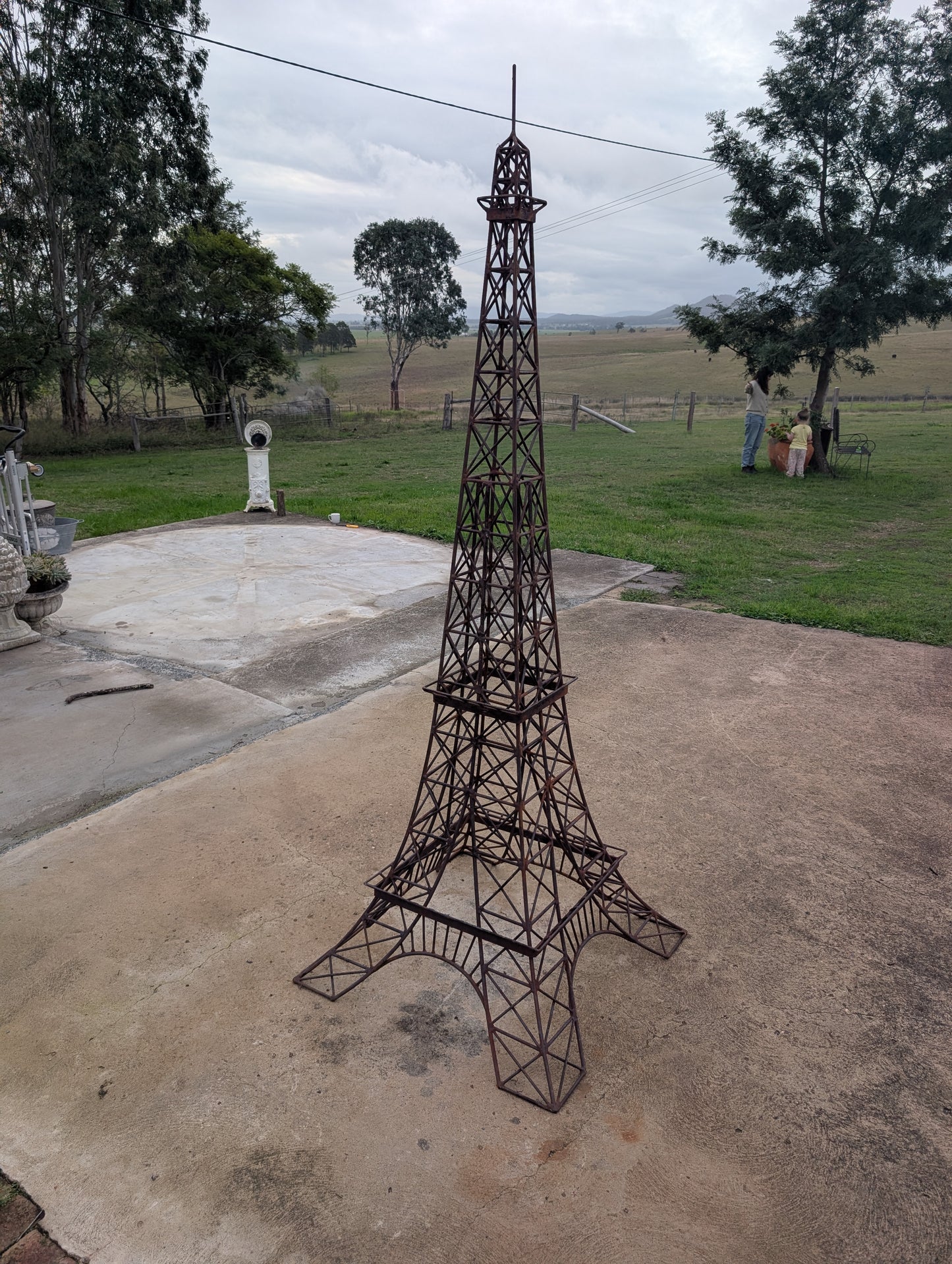 Eiffel Tower wrought iron garden stand (229 x 82 x 82cm)
