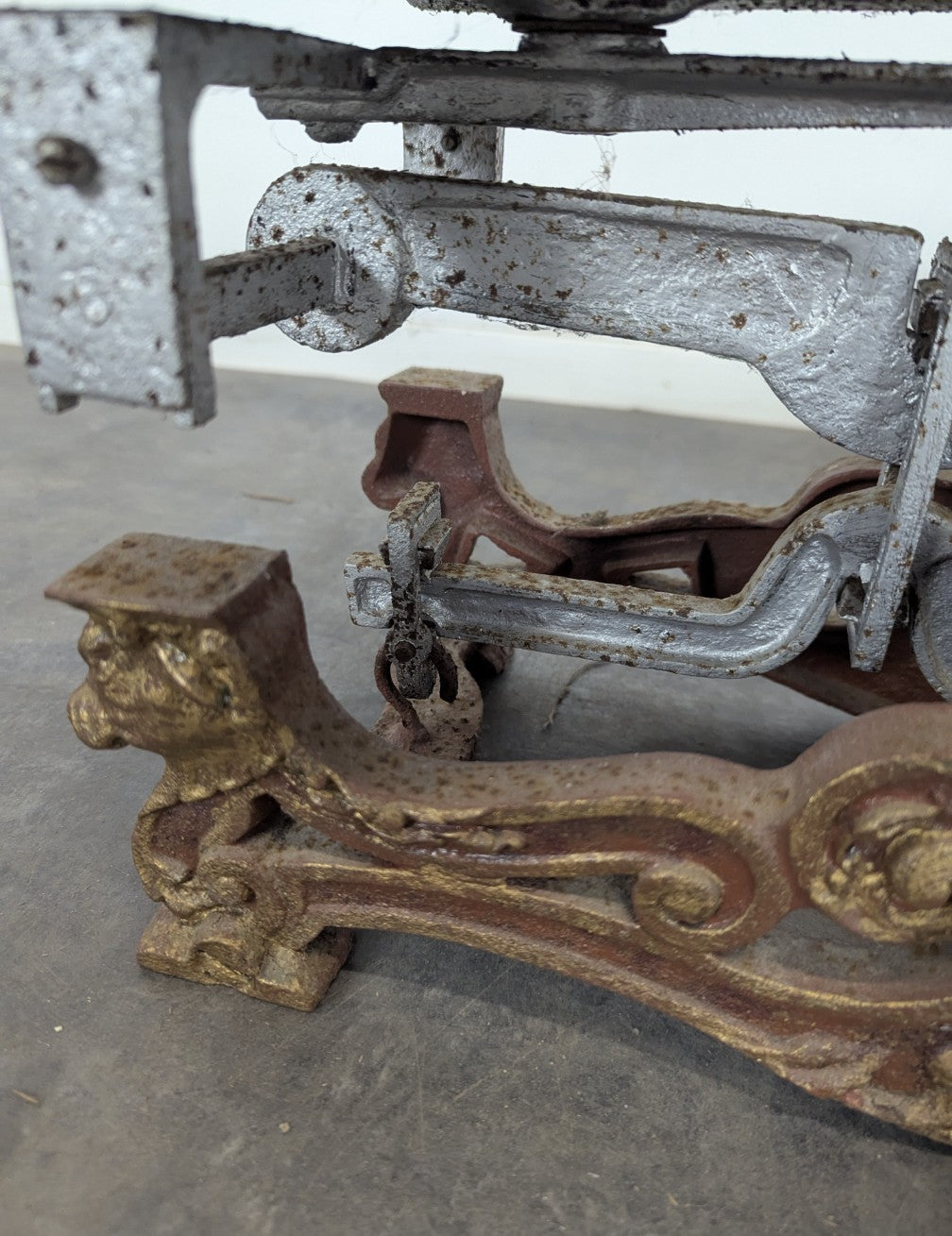 C19th butcher's scale with the coat of Armes de Paris C1880