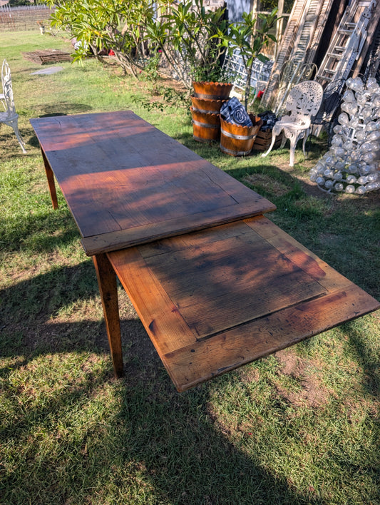 Farm table with drawer & extension