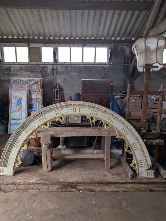 Unique Wooden carved Arch chapel - 19th century