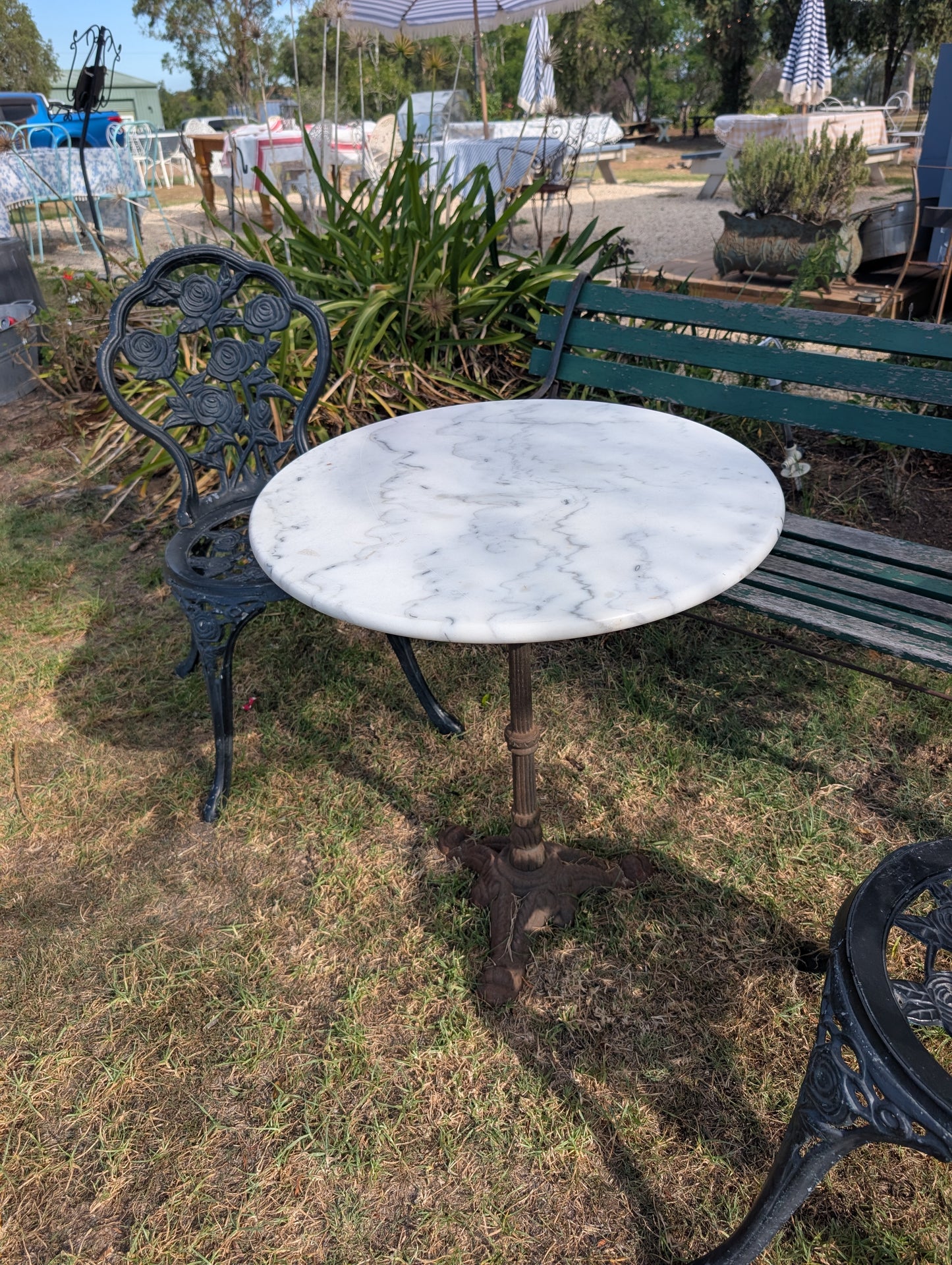 Antique Bistrot table, marble top and cast iron