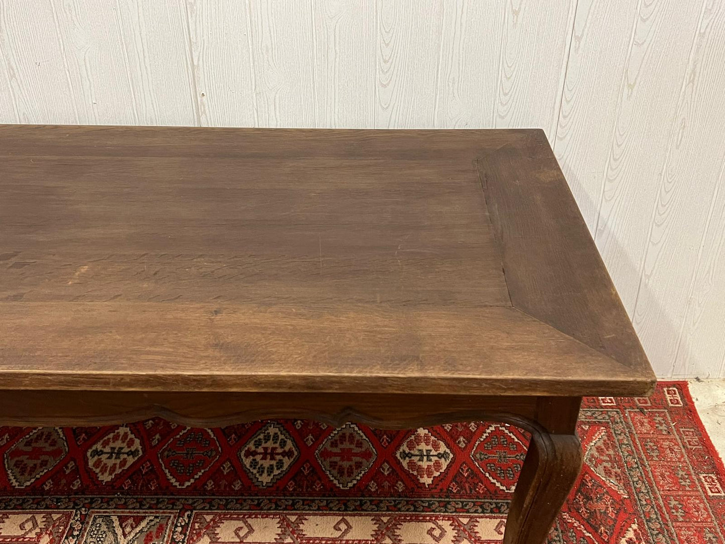 Louis XV style Dining table extendable