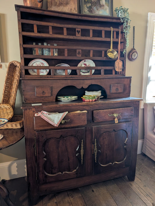 Mid C18TH french Oak provincial Vaisselier