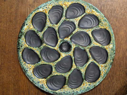 Vintage majolica oyster serving platter