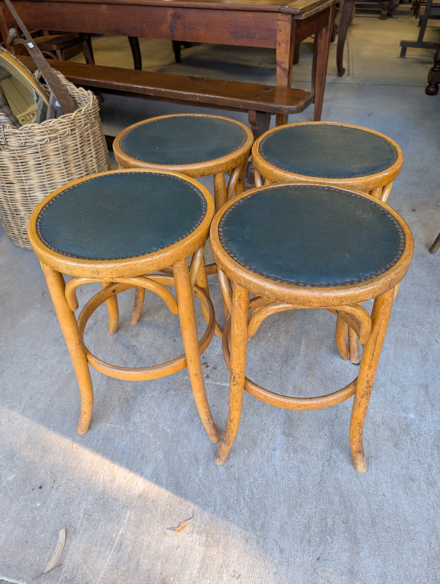 Set of 4 bar stool thonet style with leather top.