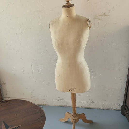 Mannequin Paris Années 20