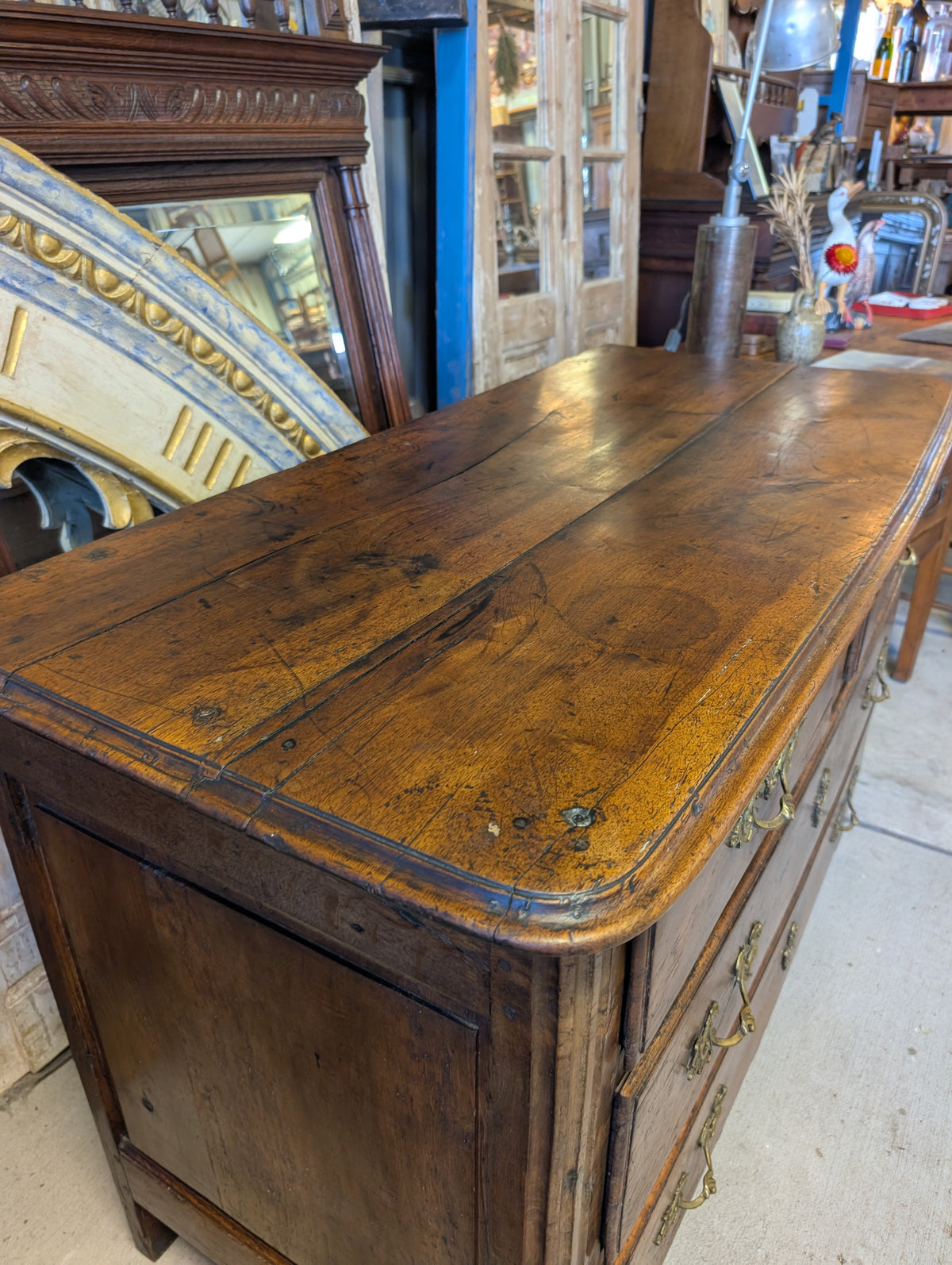 Chest of Drawers in Walnut C18th Century