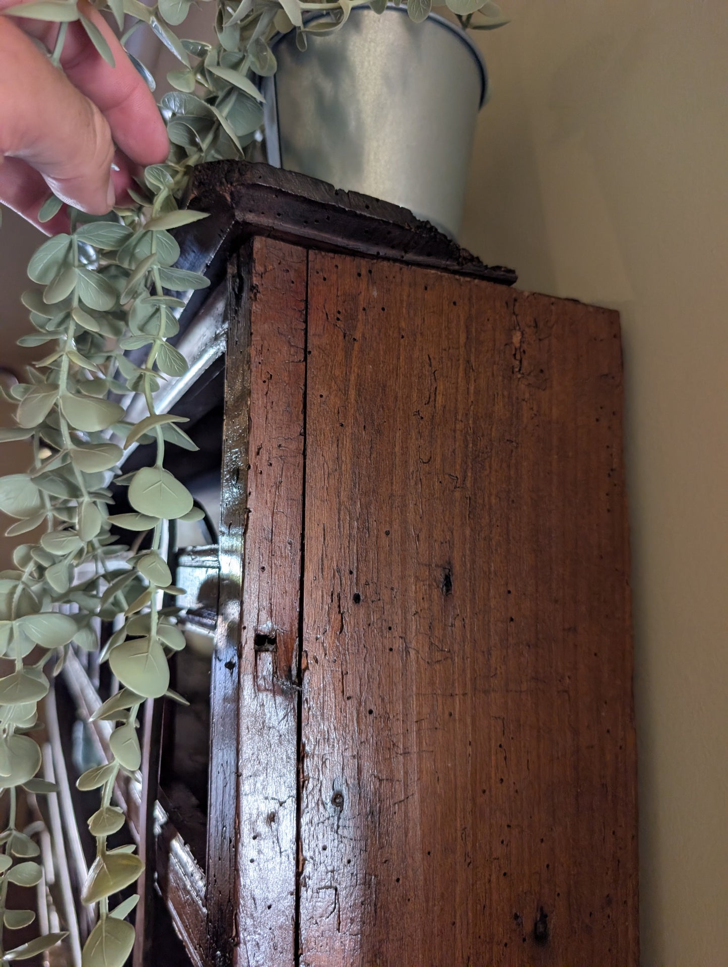 Mid C18TH french Oak provincial Vaisselier