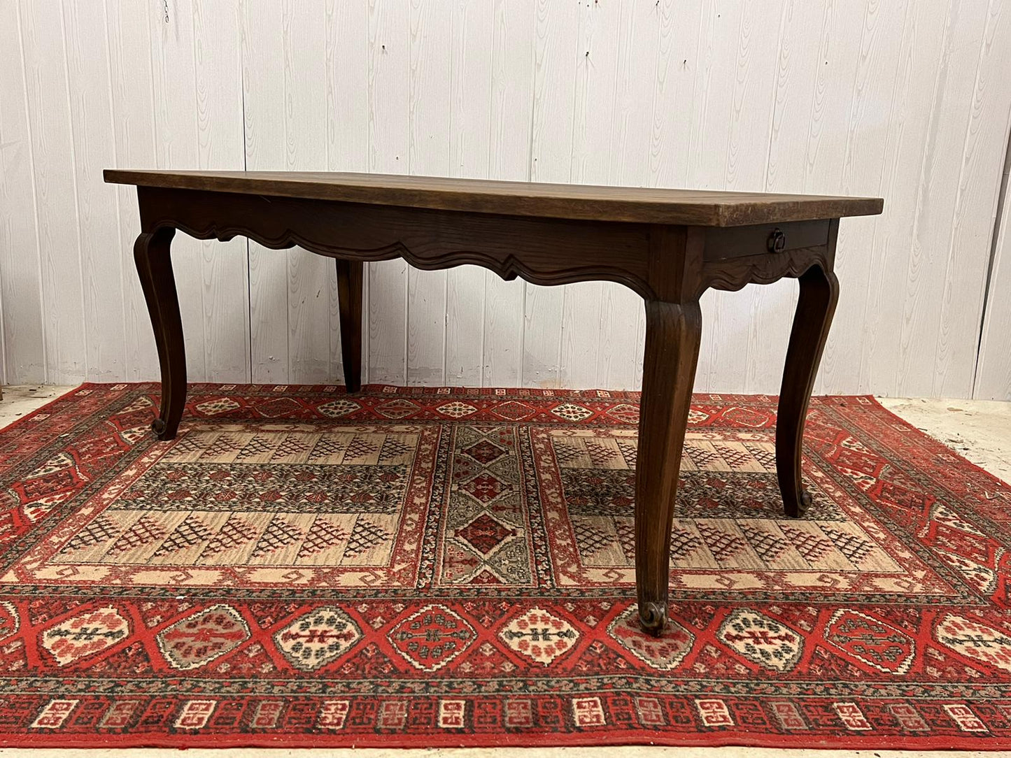 Louis XV style Dining table extendable