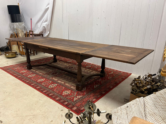 C20th Farmhouse table with Extensions
