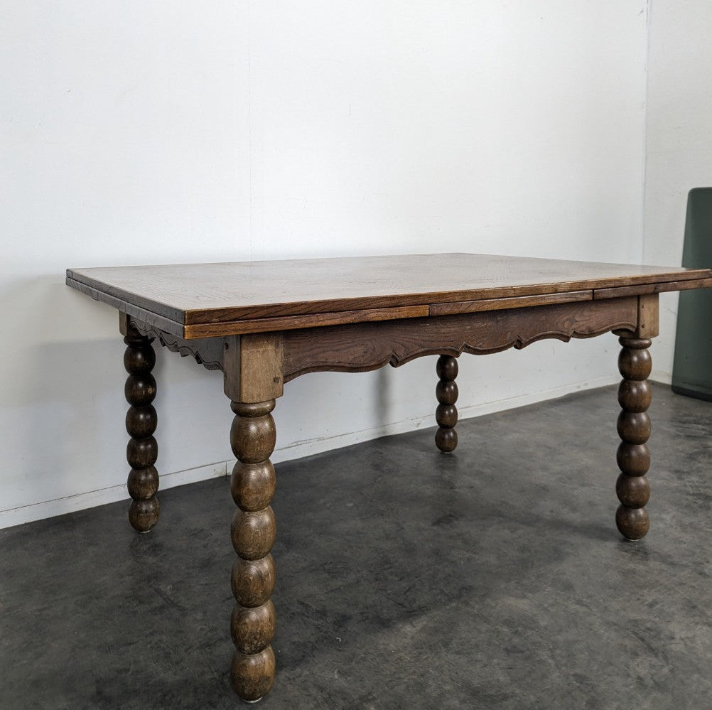 Oak Dining table with spool legs with two extensions