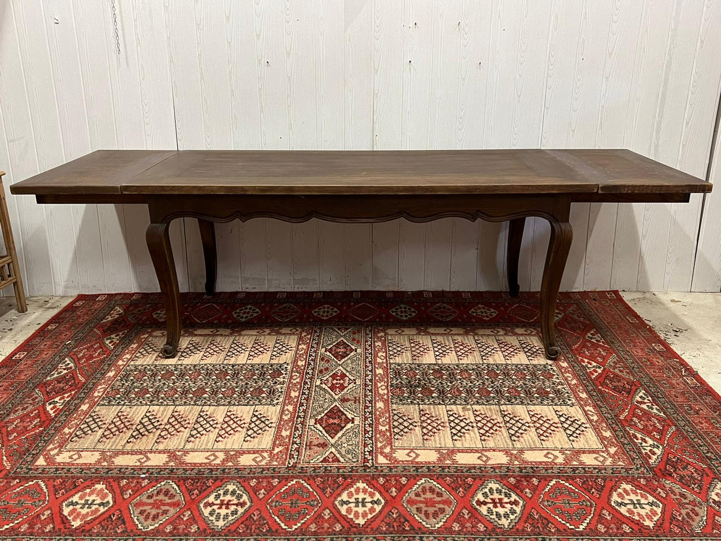 Louis XV style Dining table extendable
