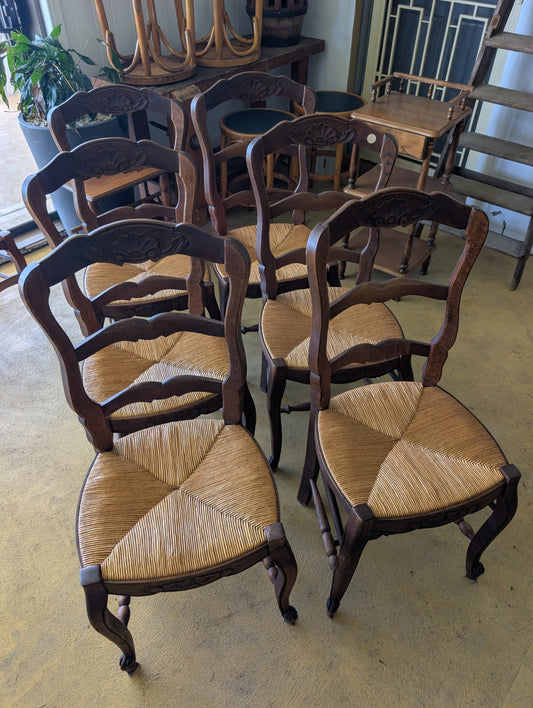 Set of 6 provincial chairs