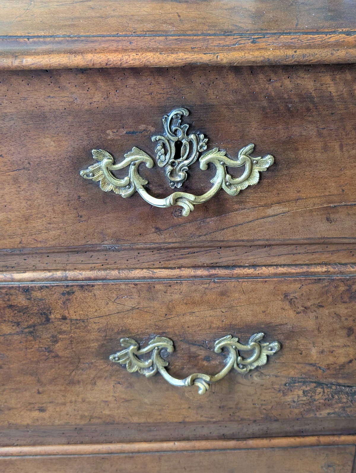 Chest of Drawers in Walnut C18th Century