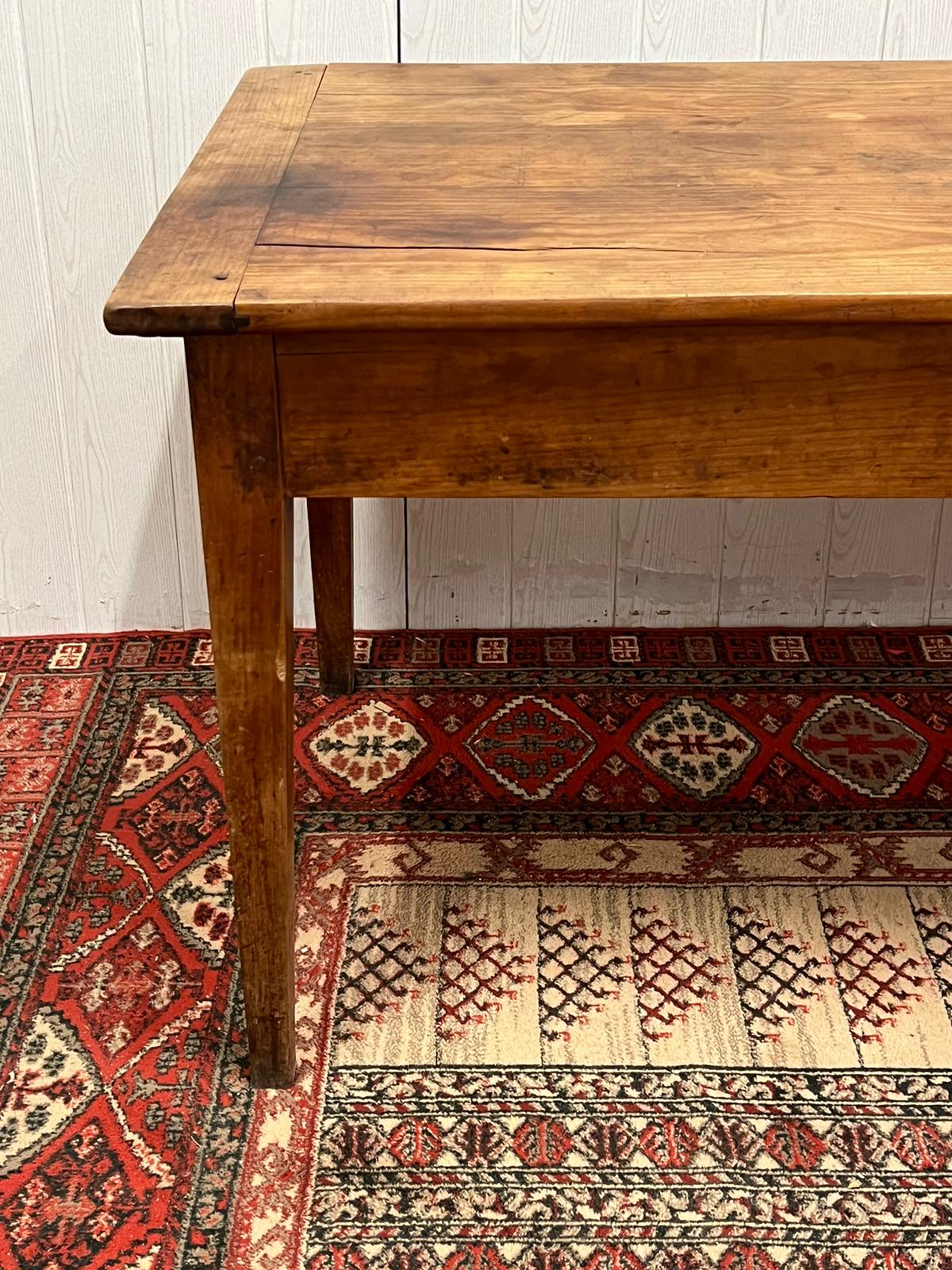 Farm table with drawer & extension